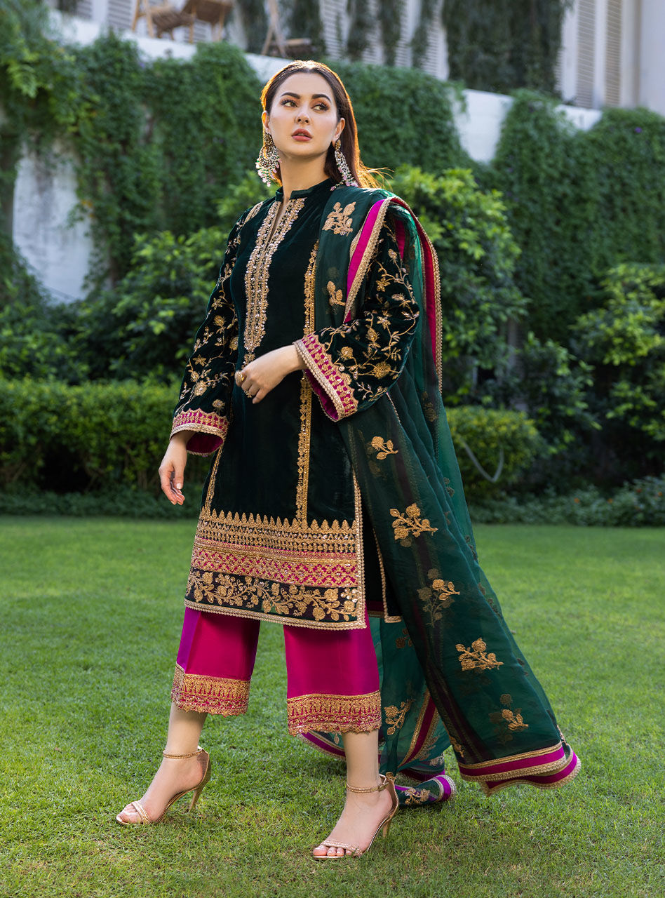 ZAINAB CHOTTANI EMBROIDERED VELVET COLLECTION