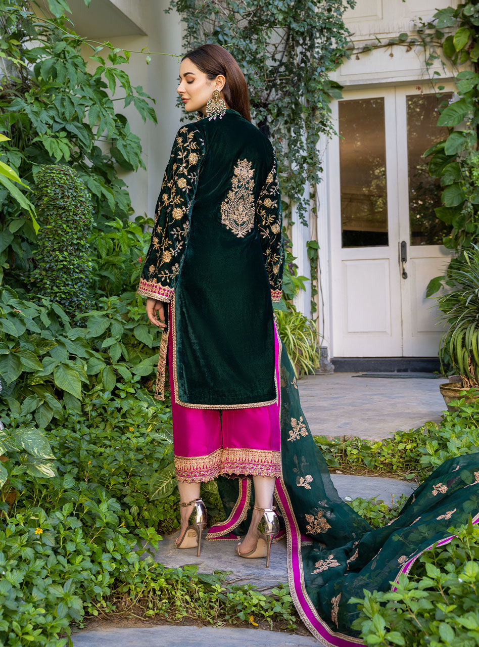 ZAINAB CHOTTANI EMBROIDERED VELVET COLLECTION