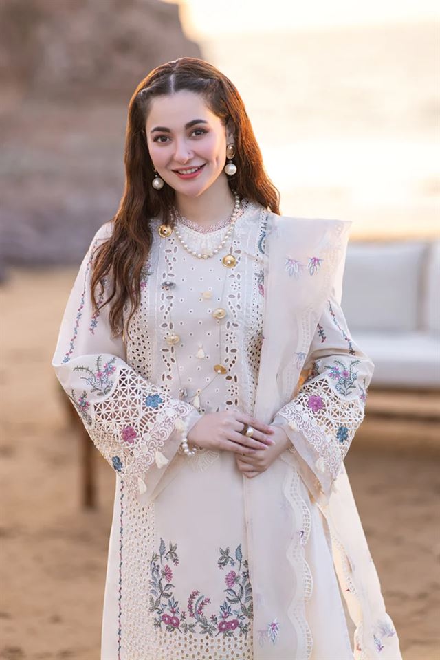 QALAMKAR SAHIL KINARE LUXURY LAWN24  (FP-09 SELIN)