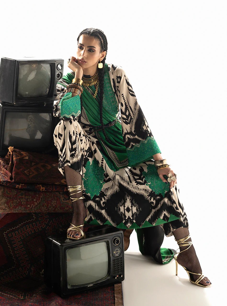 ZAINAB CHOTTANI UNSTITCHD LAWN COLLECTION