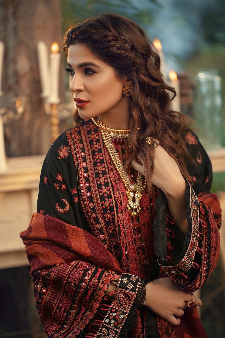 MARYAM HUSSAIN LUXURY LAWN UNSTITCH'24 (NAPOLI)