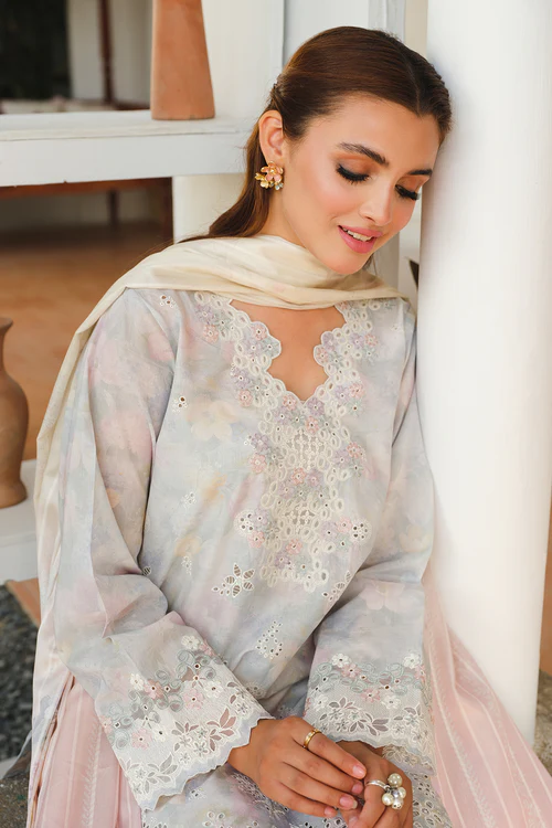 BAROQUE LAWN COLLECTION