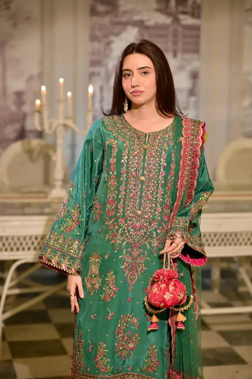 ANEELA’S LUXURY LAWN COLLECTION