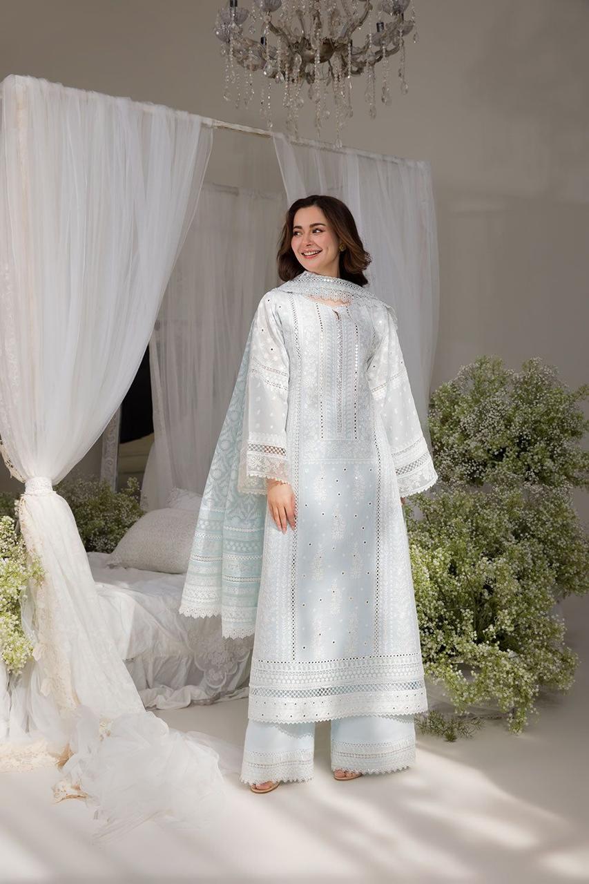 SOBIA NAZIR LUXURY LAWN