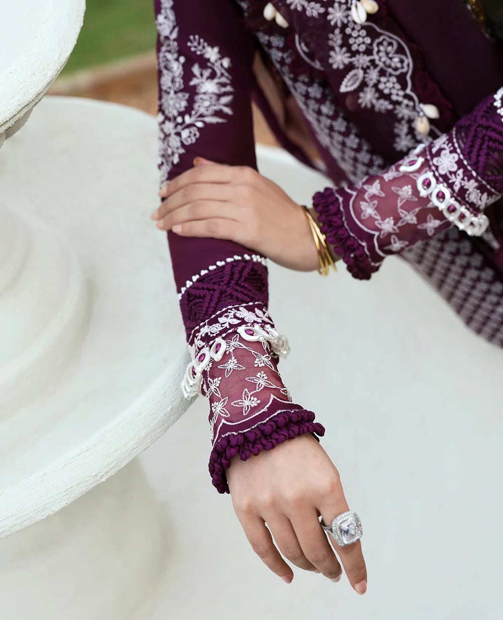 REPUBLIC WOMENSWEAR LUXURY LAWN COLLECTION