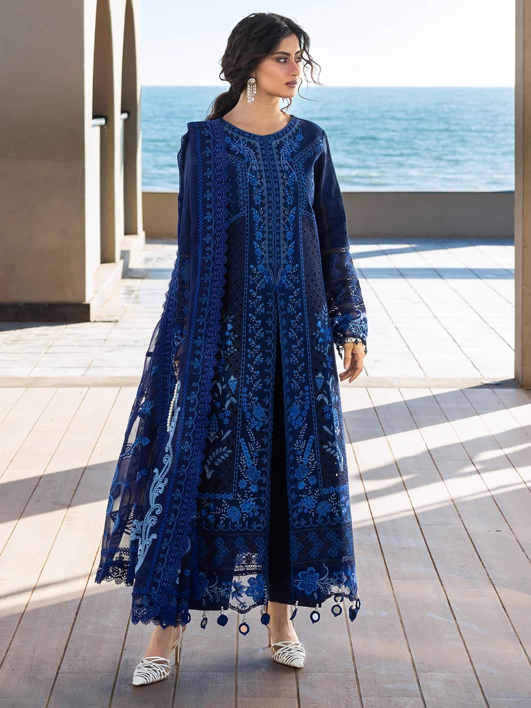 MAHNUR Luxury Lawn 3 PC Unstitched