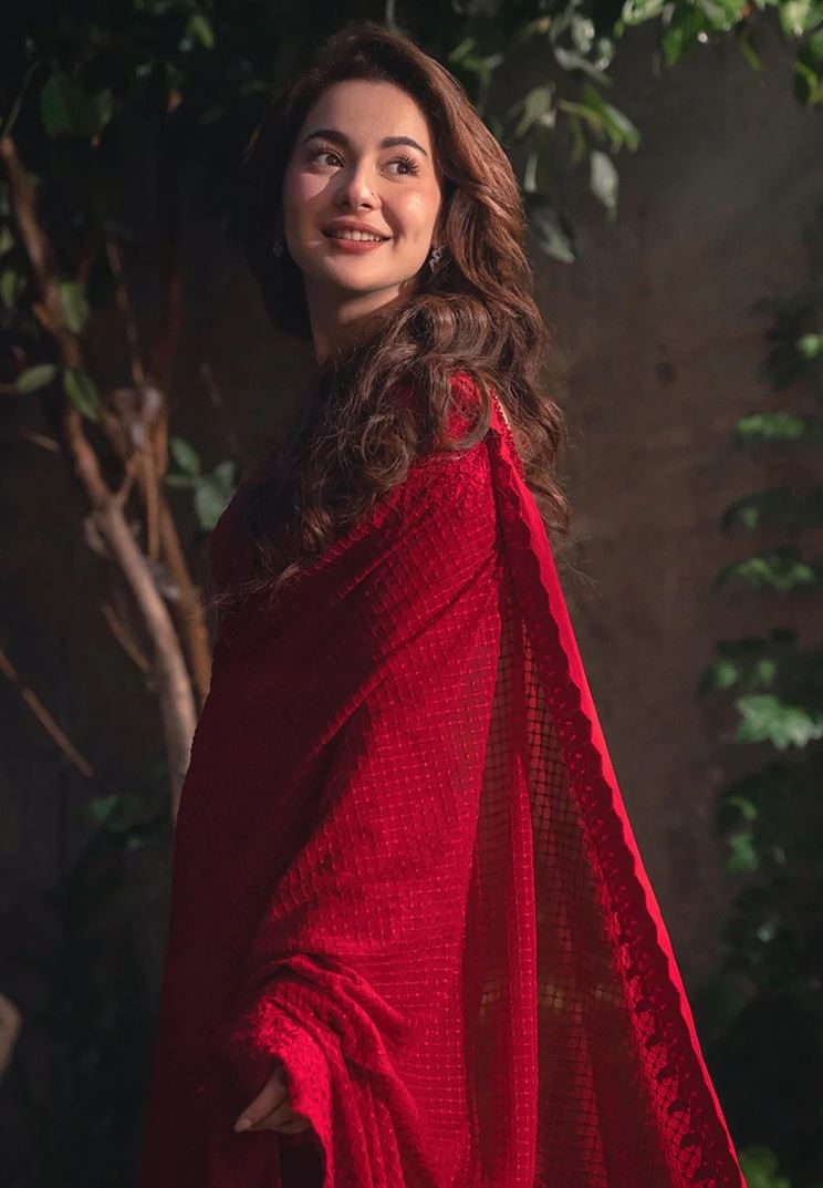 FAIZA SAQLAIN LUXURY SAREE WEDDING FORMALS