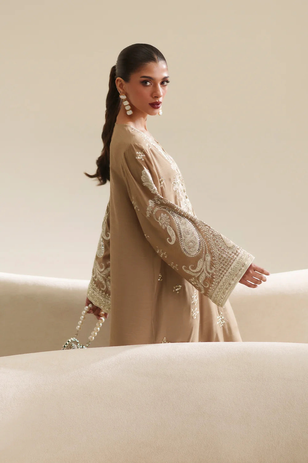 ETHNC KAFTAN EMBROIDERED SILK COLLECTION