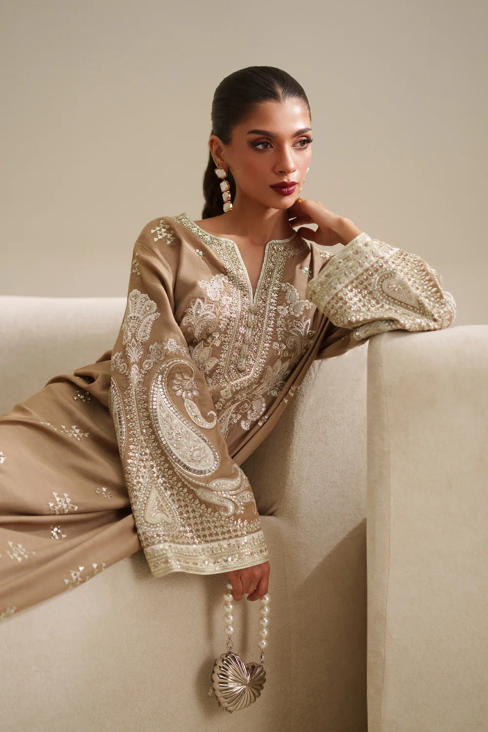 ETHNC KAFTAN EMBROIDERED SILK COLLECTION