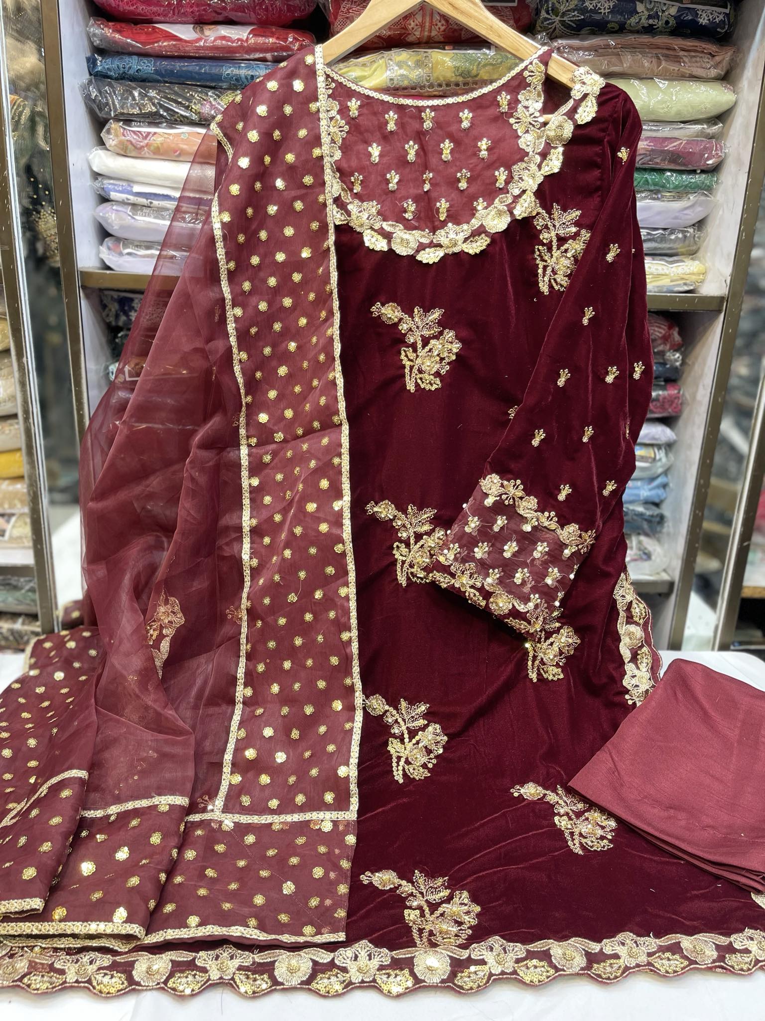 GHOUSIA COLLECTION 3 PEC VELVET STITCHED COLLECTION