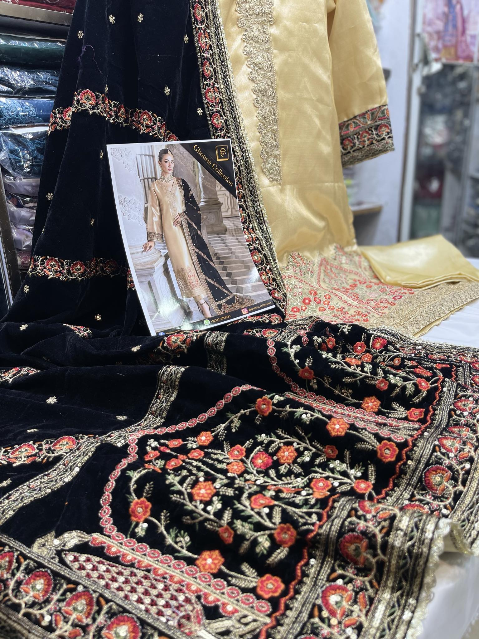 GHOUSIA COLLECTION 3 PEC VELVET STITCHED COLLECTION