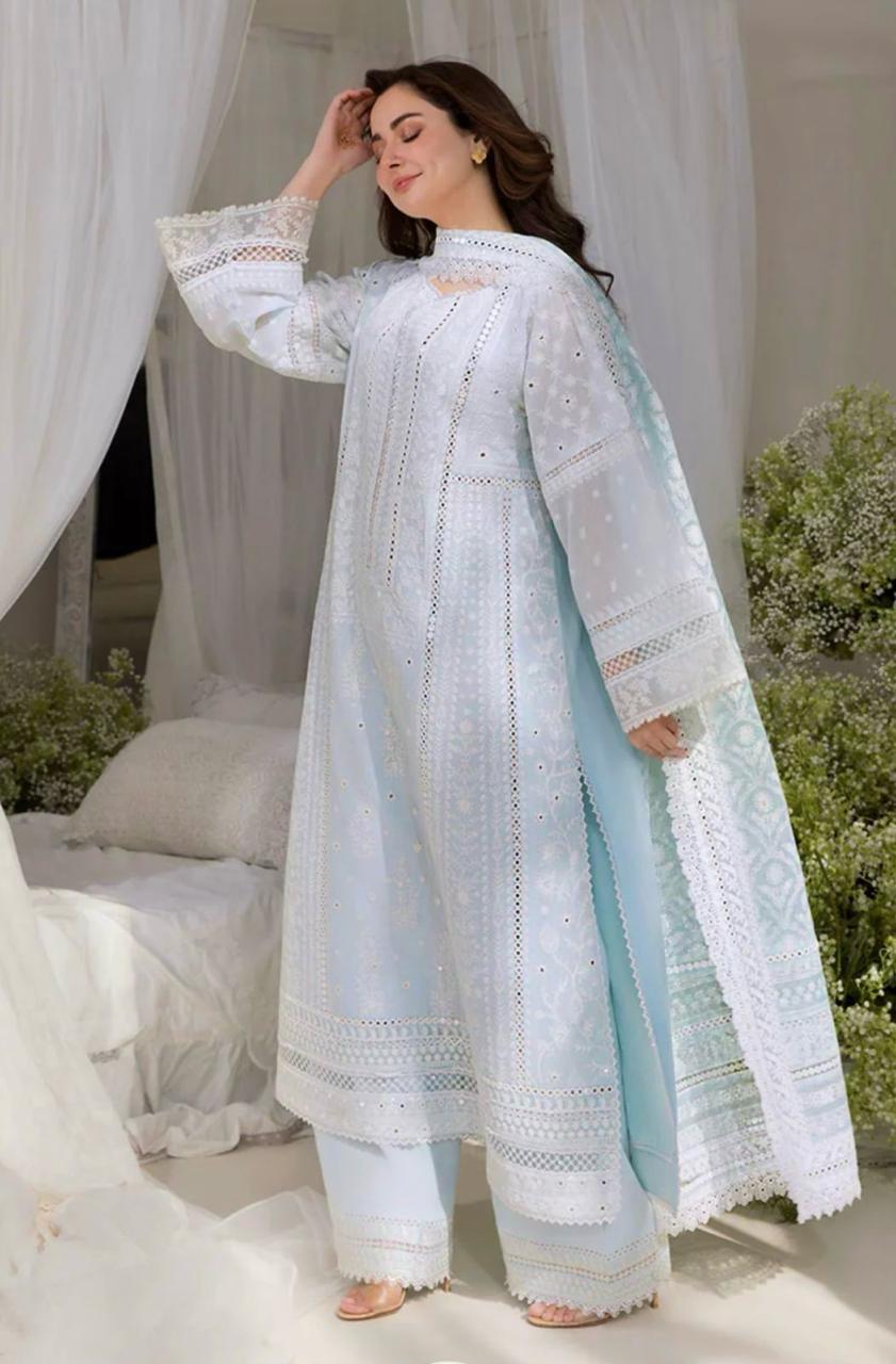 SOBIA NAZIR LUXURY LAWN