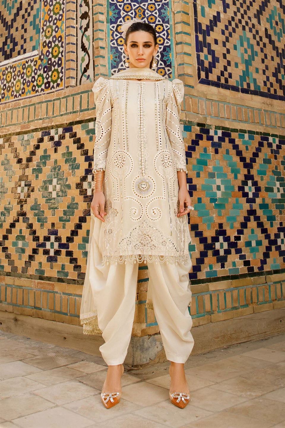MARIA.B LUXURY LAWN COLLECTION