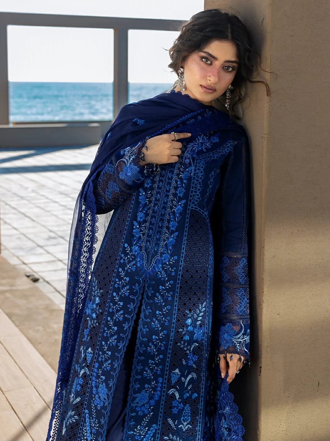 MAHNUR Luxury Lawn 3 PC Unstitched