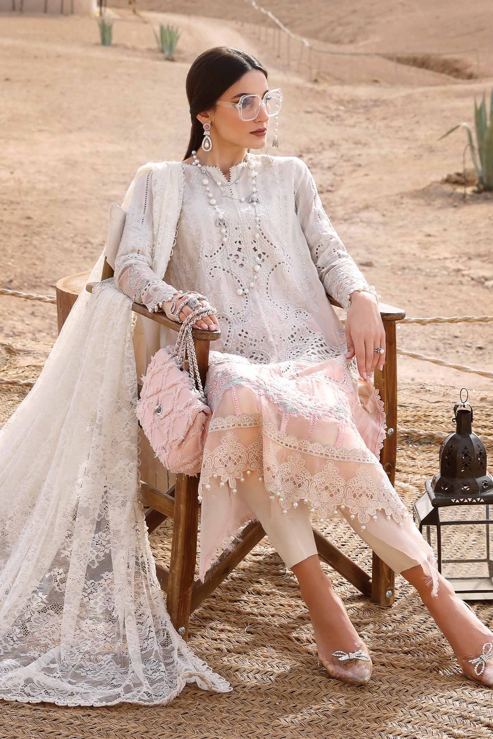 MARIA B LUXURY LAWN UNSTITCH