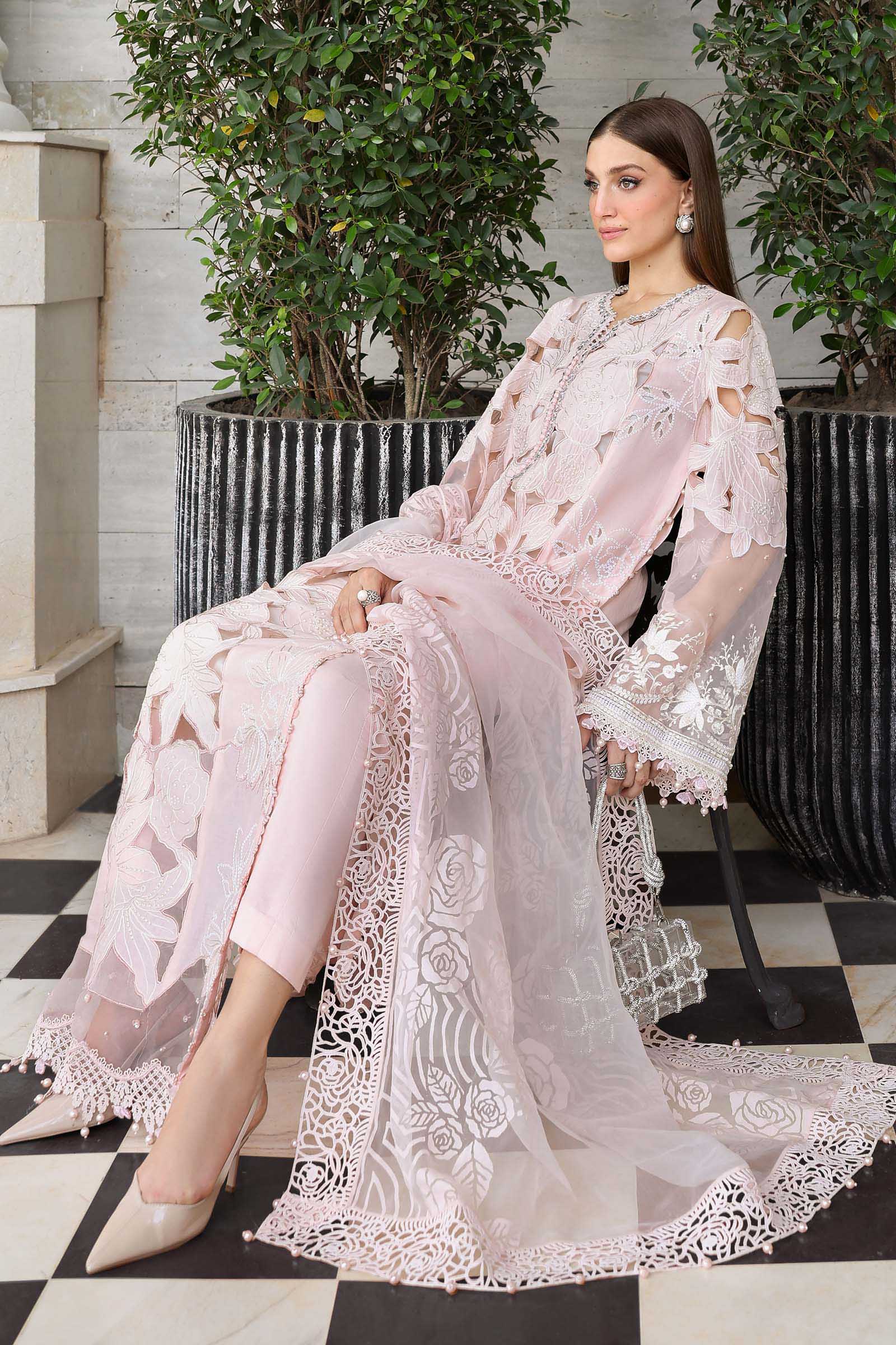MARIA B LUXURY LAWN UNSTITCH