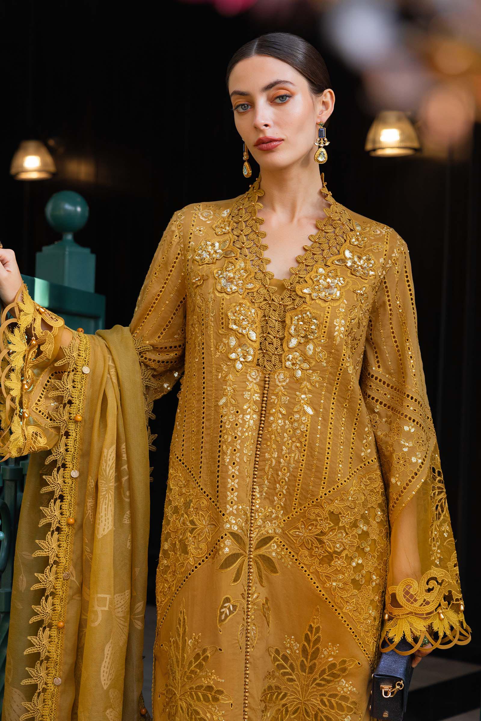 MARIA B LUXURY LAWN UNSTITCH