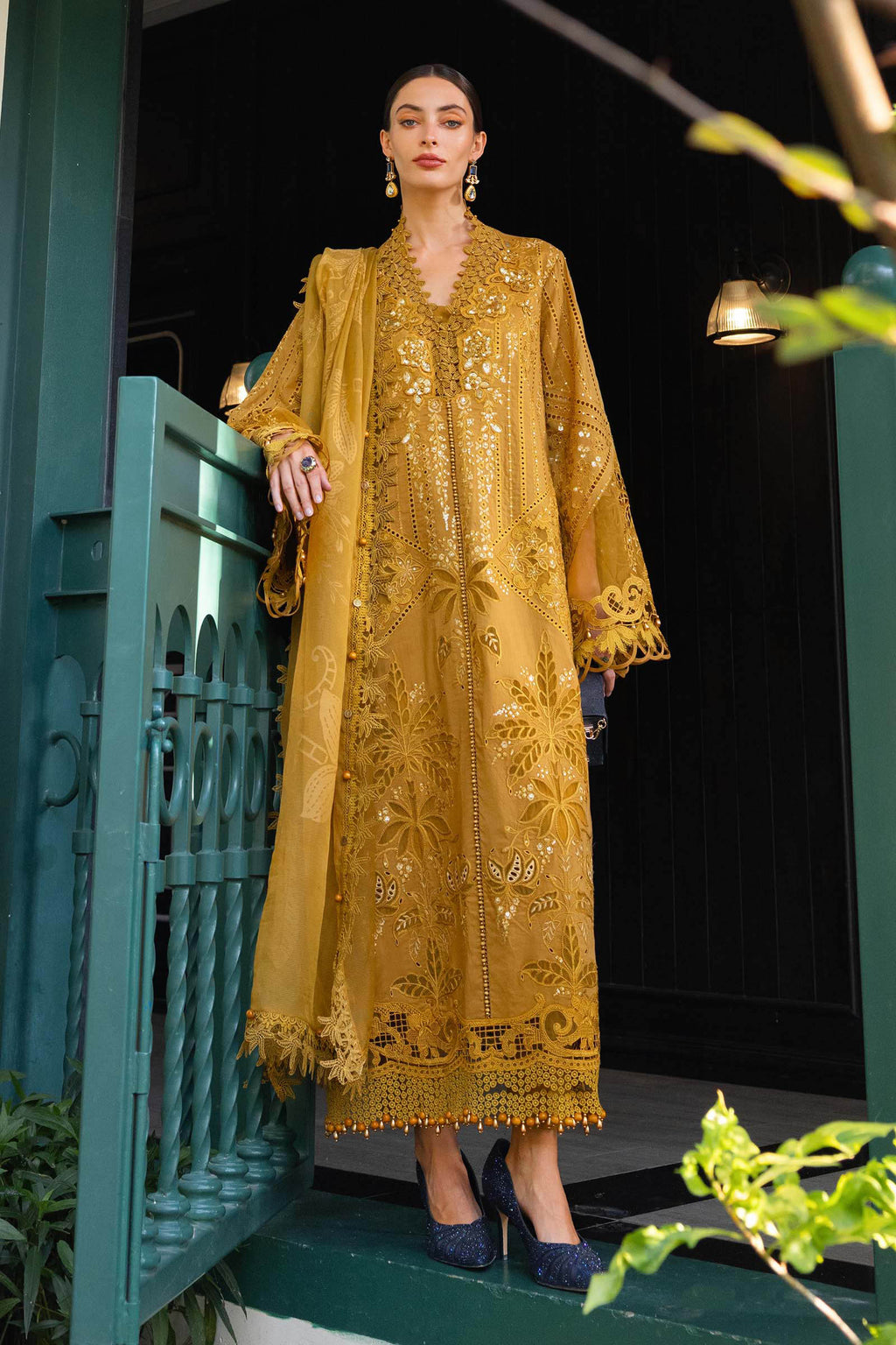 MARIA B LUXURY LAWN UNSTITCH