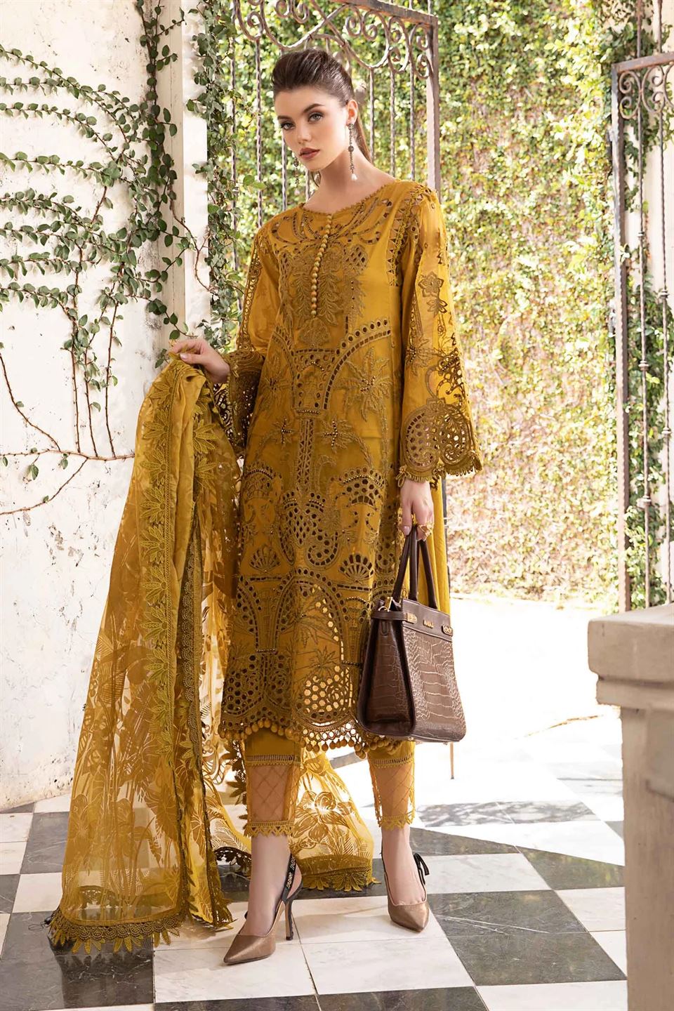 MARIA B LUXURY LAWN UNSTITCH