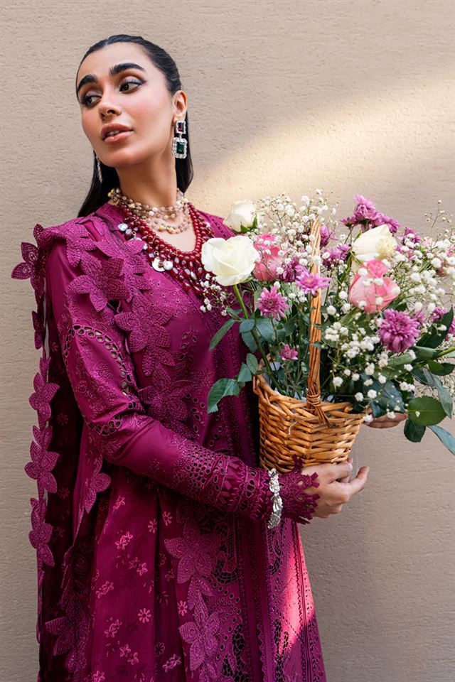 QALAMKAR LUXURY LAWN 25