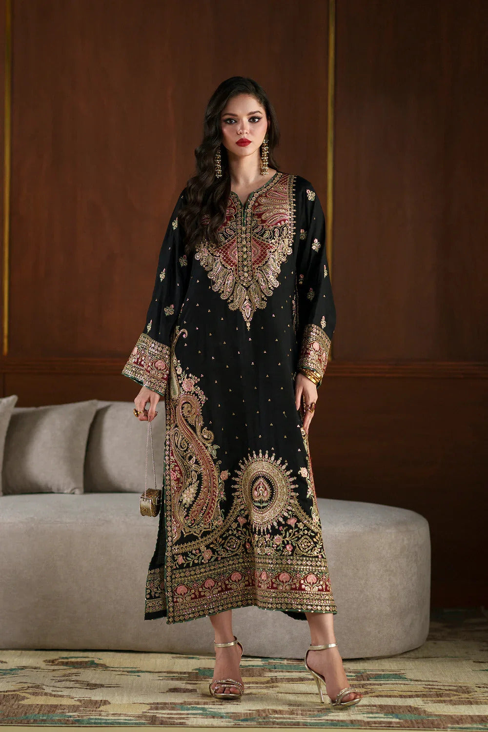 ETHNC KAFTAN EMBROIDERED SILK COLLECTION