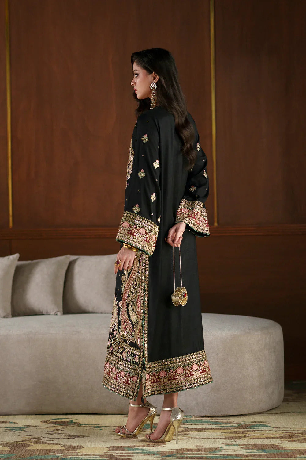 ETHNC KAFTAN EMBROIDERED SILK COLLECTION