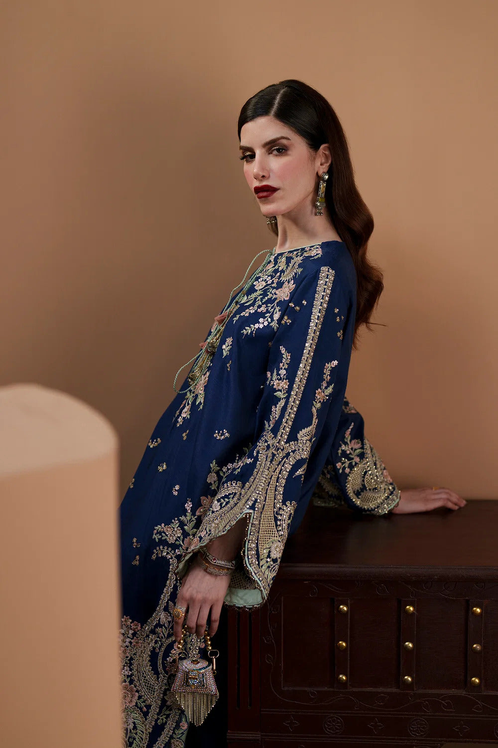 ETHNC KAFTAN EMBROIDERED SILK COLLECTION