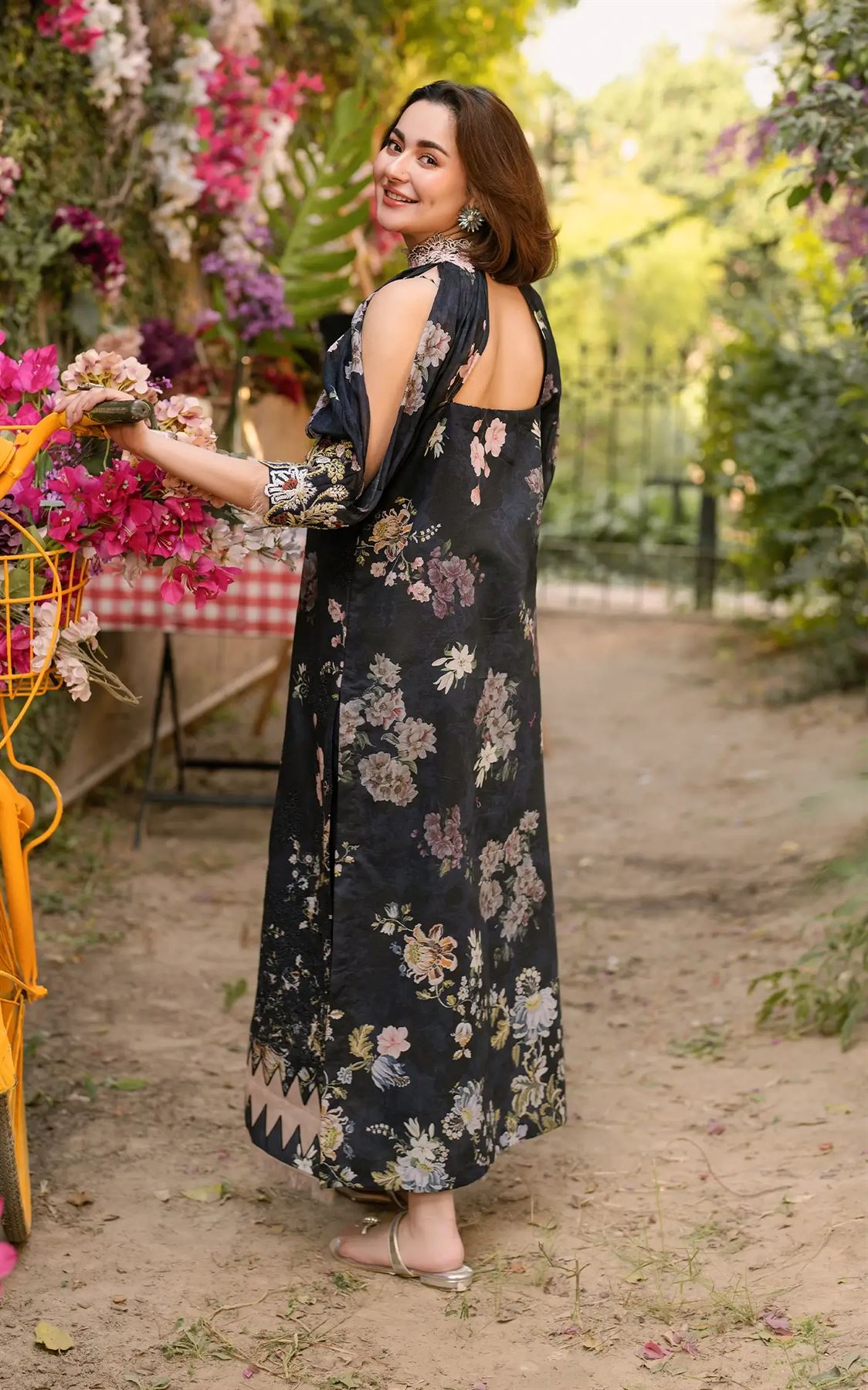 ASIFA NABEEL LUXURY LAWN COLLECTION