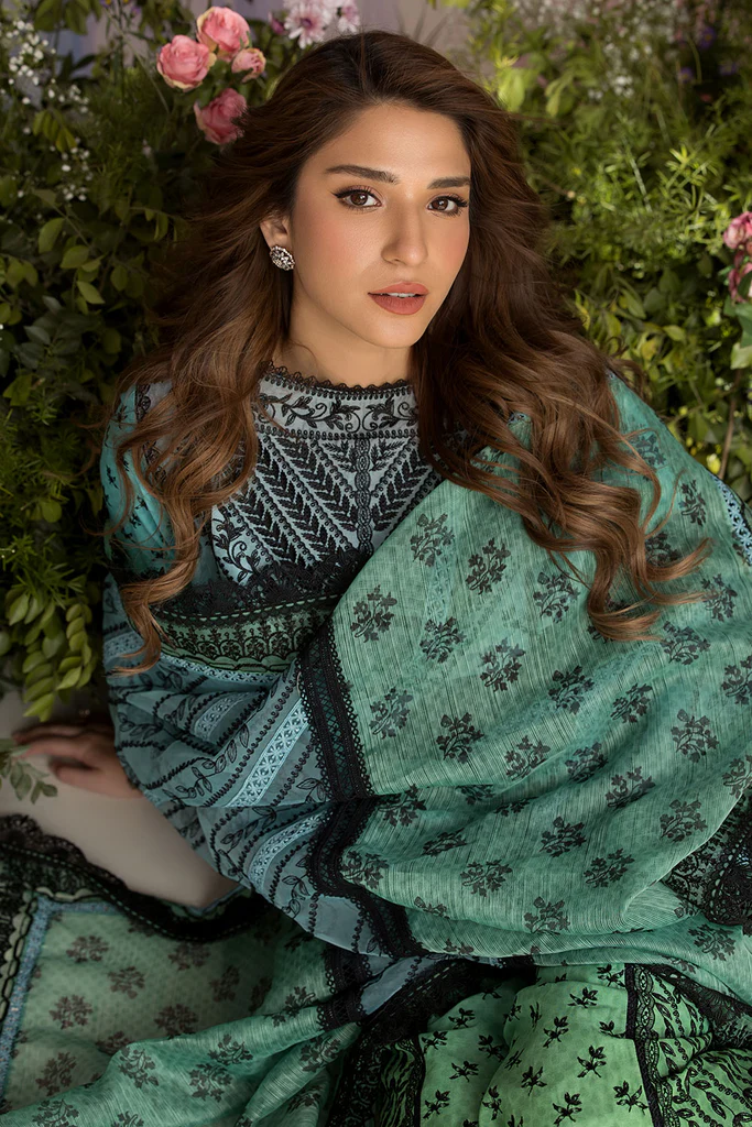 SOBIA NAZIR LUXURY LAWN
