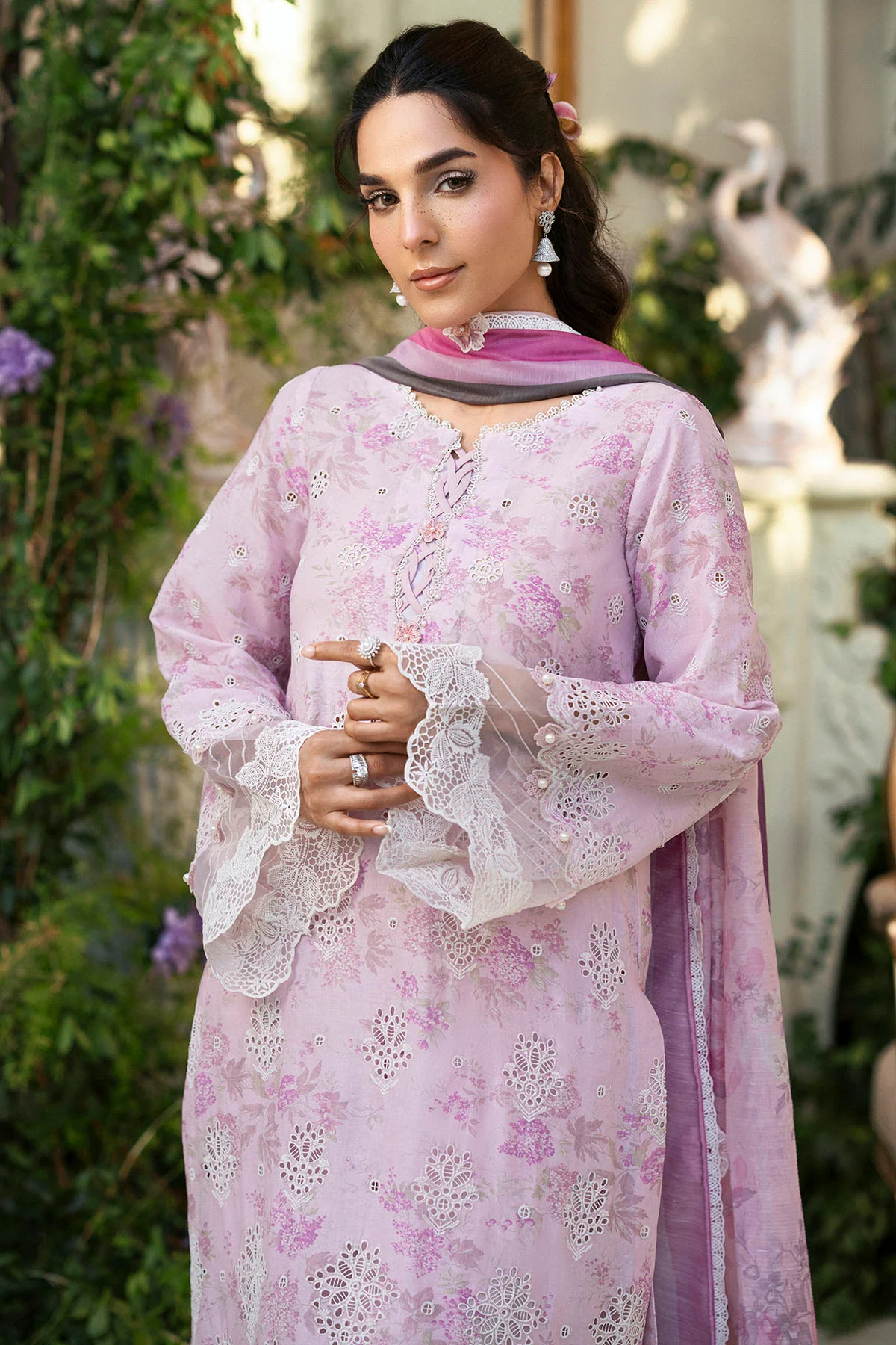 MOTIFZ  LAWN COLLECTION