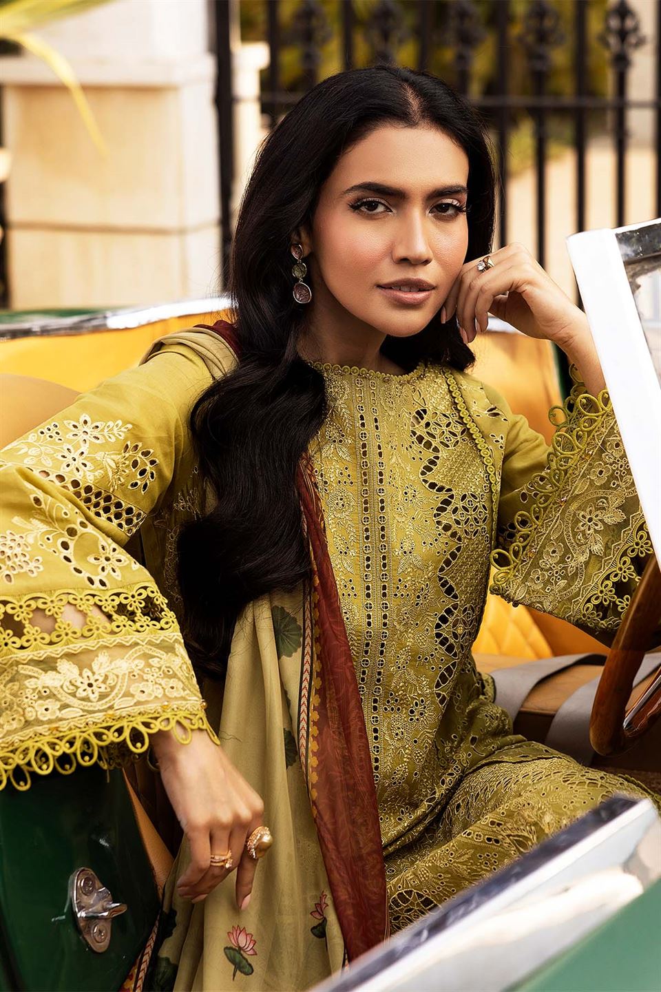 MOTIFZ LUXURY LAWN COLLECTION (5329-LISETTE)