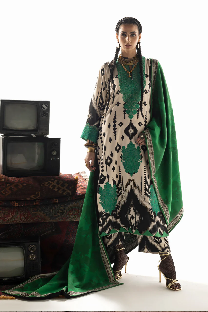 ZAINAB CHOTTANI UNSTITCHD LAWN COLLECTION