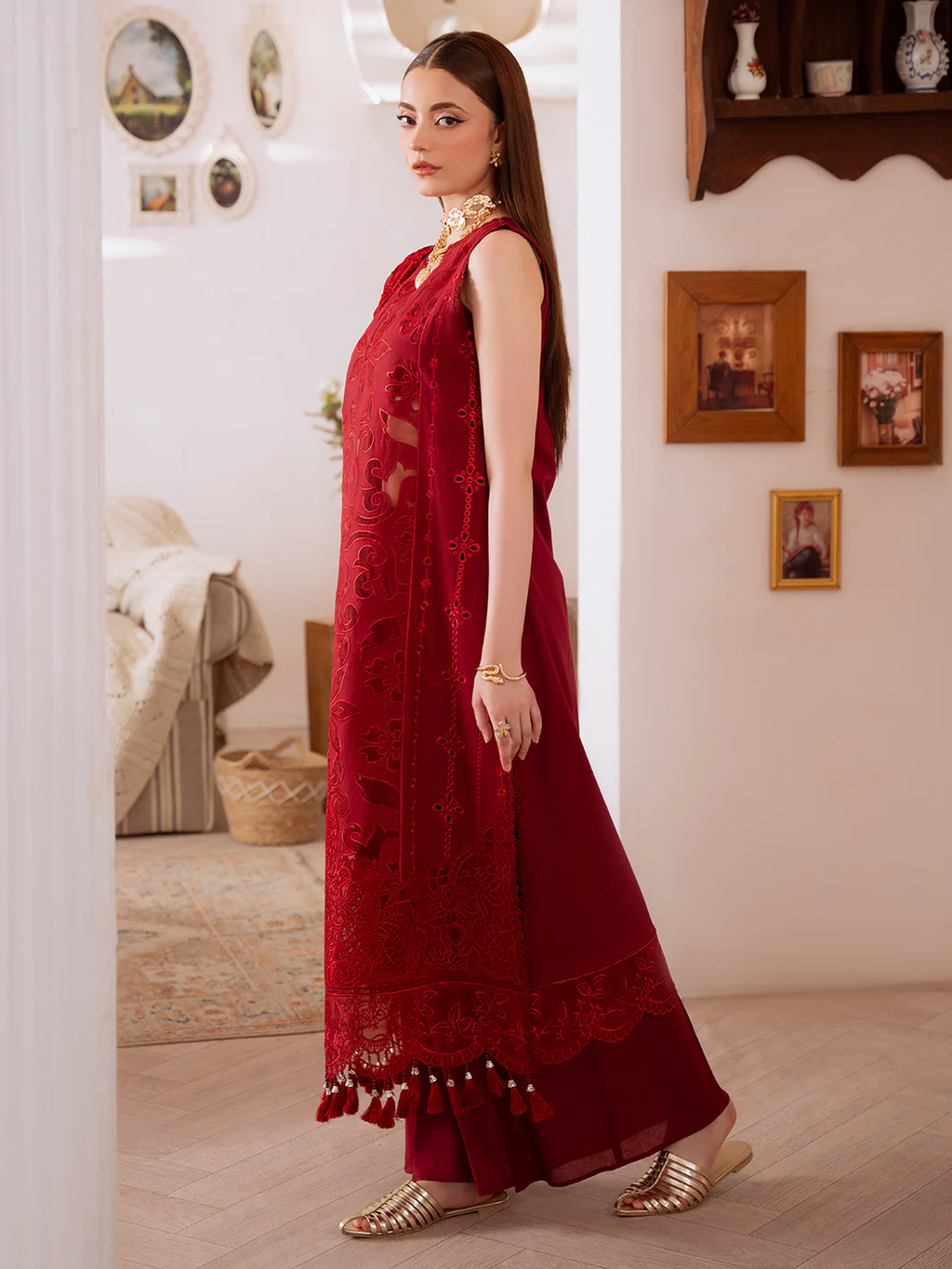 MAHNUR Luxury Lawn 3 PC Unstitched