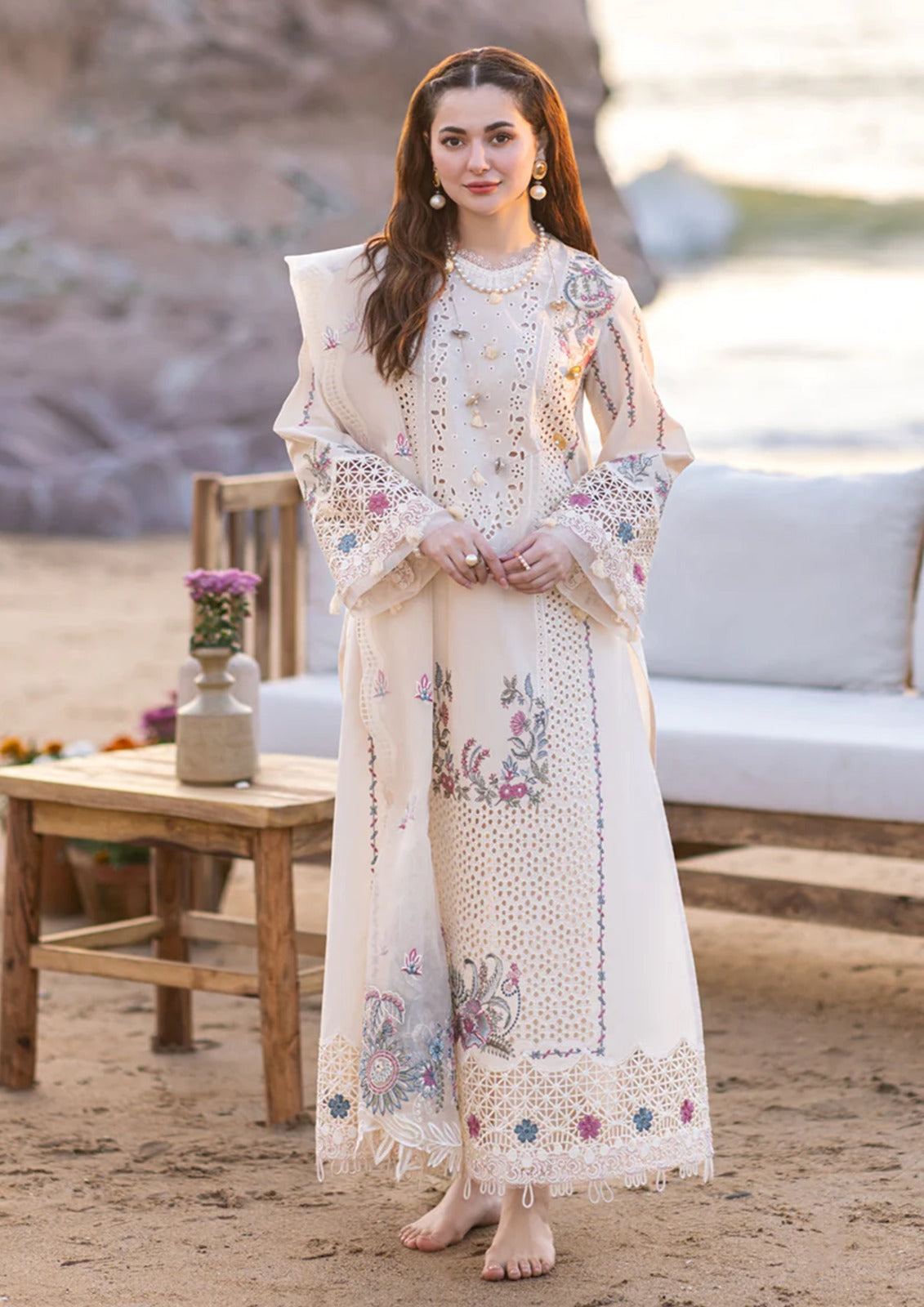 QALAMKAR SAHIL KINARE LUXURY LAWN24  (FP-09 SELIN)