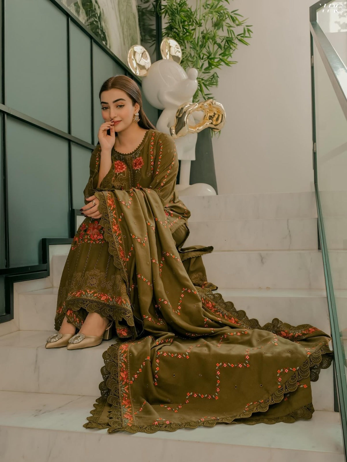 ANEELA’S LUXURY LAWN COLLECTION