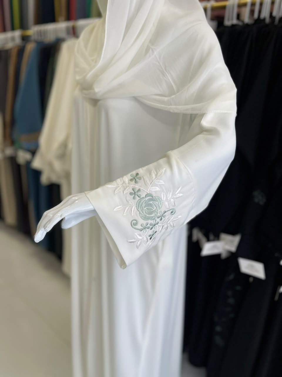 HAREER CUFF EMBROIDERY ABAYA
