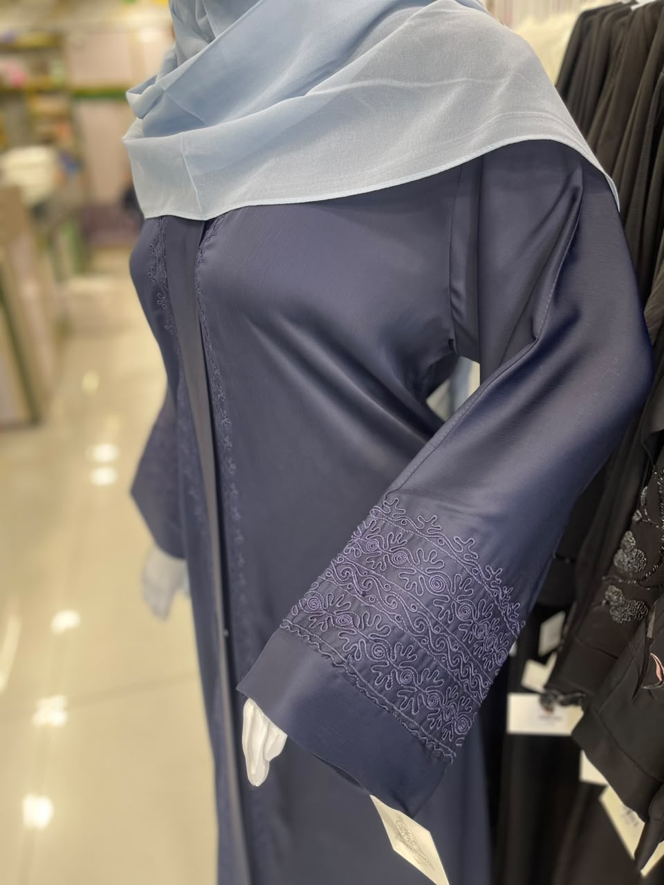 HAREER CUFF AARI DORI EMBROIDERY ABAYA