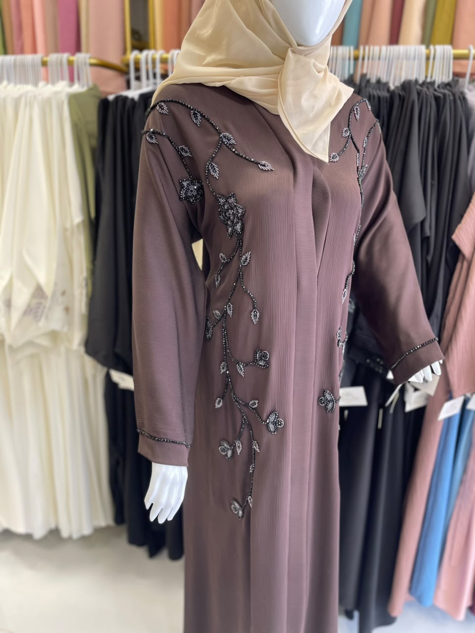 ABAYA NIDA ZOOM HANDWORK