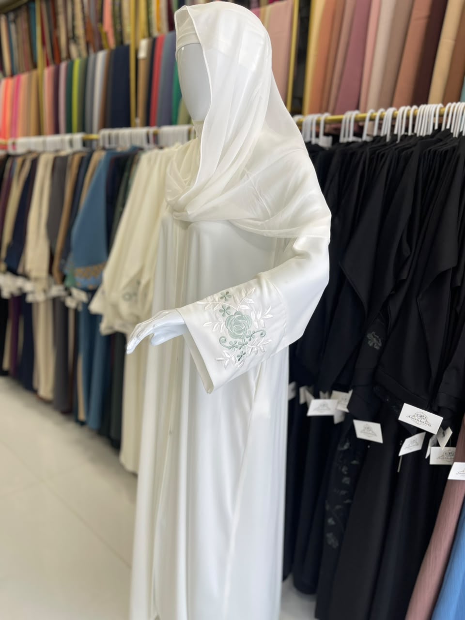 HAREER CUFF EMBROIDERY ABAYA
