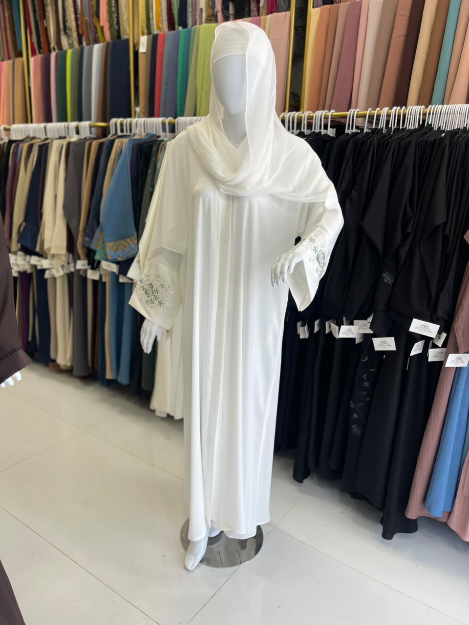 HAREER CUFF EMBROIDERY ABAYA