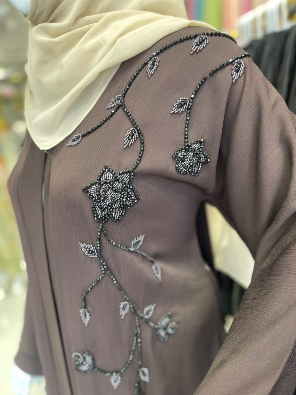 ABAYA NIDA ZOOM HANDWORK