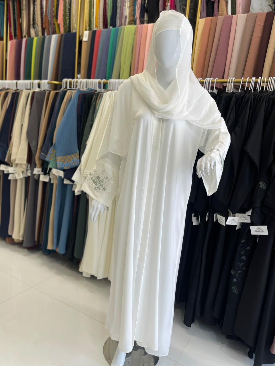HAREER CUFF EMBROIDERY ABAYA