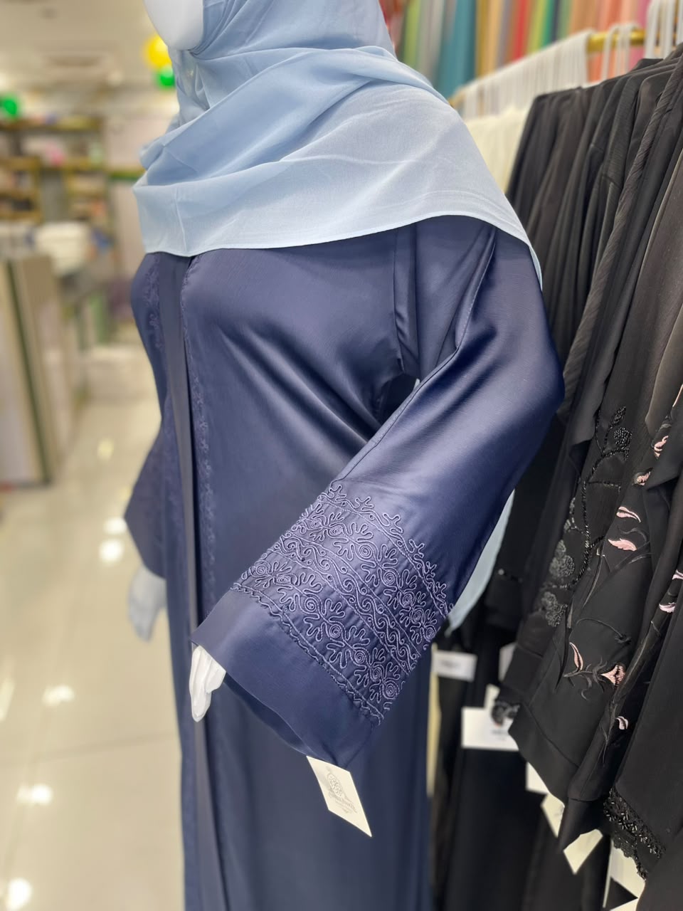 HAREER CUFF AARI DORI EMBROIDERY ABAYA