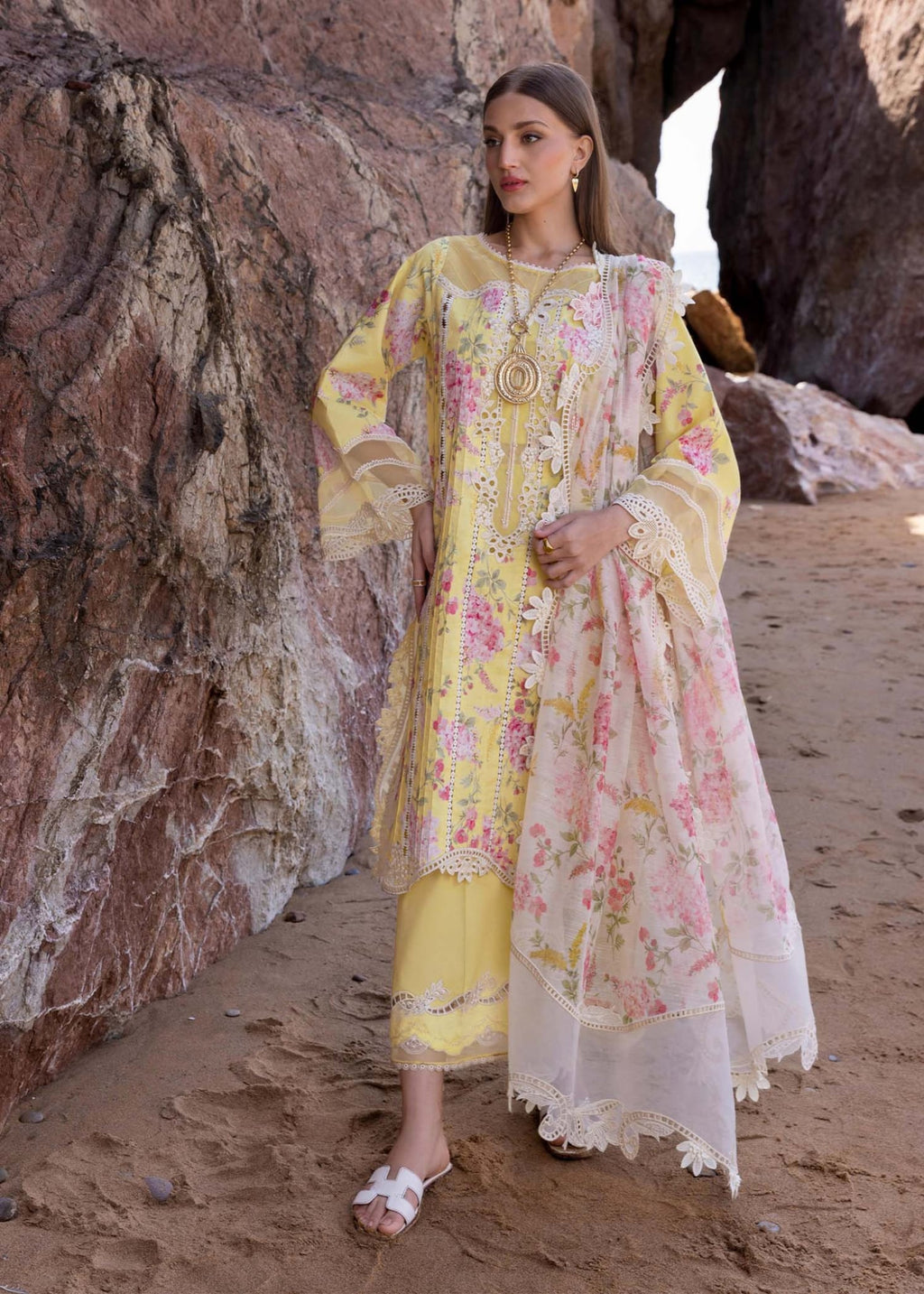 CRIMSON LAWN COLLECTION