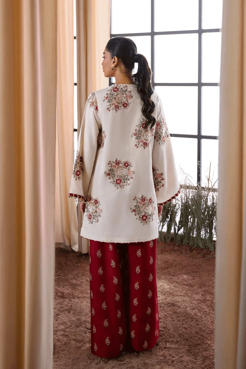 ETHNC LUXURY SHEESHA SILK – SOHAIALIABRO