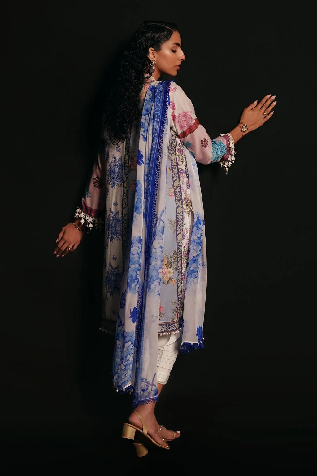 SANA SAFINAZ LAWN COLLECTION  UNSTITCH'24